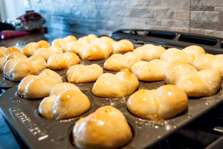 Orange Glazed Dinner Rolls The Everything Housewife