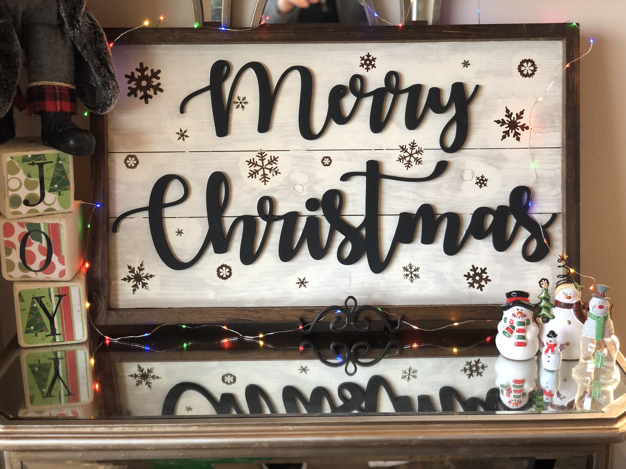 How to Make a Rustic Wooden Christmas Sign