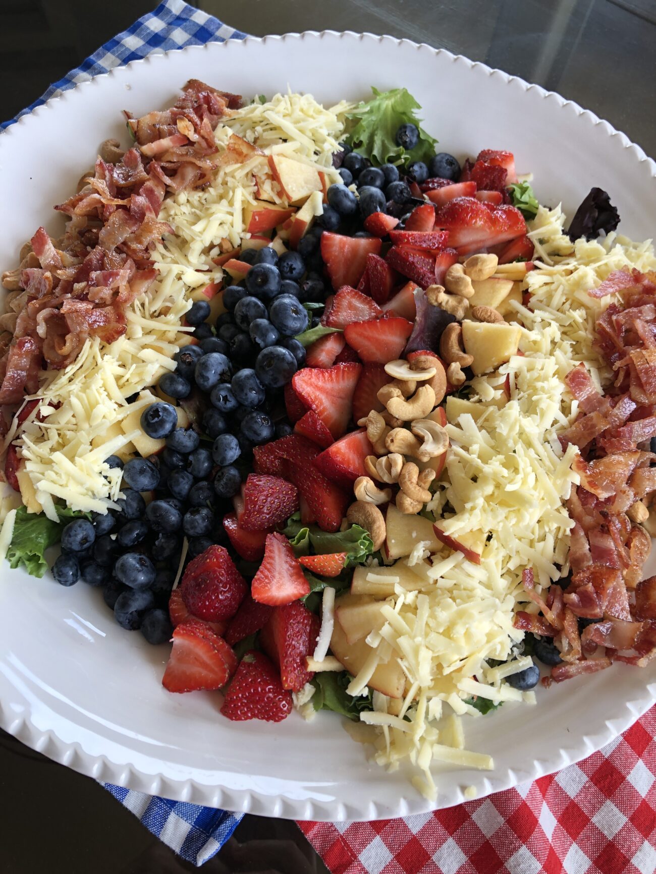 Red, White And Blueberry Vinaigrette Salad – The Everything Housewife